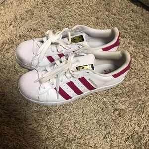 ADIDAS superstar- pink youth 6.5, women’s size 8